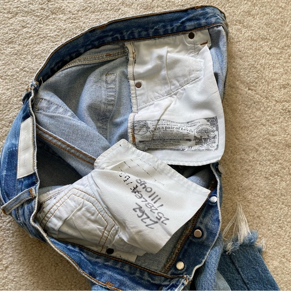 RE/DONE LEVI’S 5 BUTTON FLY CROP KICK - Picture 10 of 16